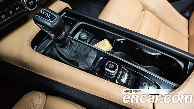 VOLVO V90 CROSS COUNTRY 2018 — 65 228 км, серебристо-серый, Корея — под ключ — фото 9