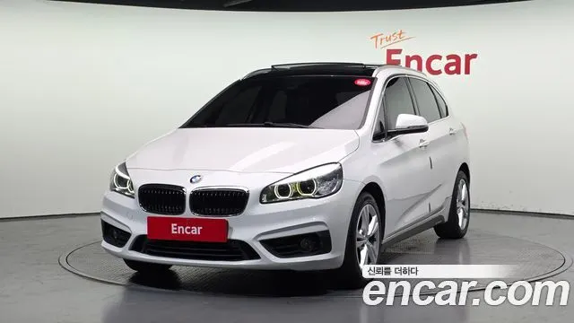 BMW 2 SERIES ACTIVE TOURER 2016 — 120 121 км, белый, Корея — под ключ — фото 1