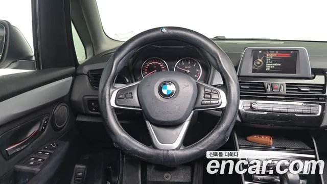 BMW 2 SERIES ACTIVE TOURER 2016 — 120 121 км, белый, Корея — под ключ — фото 12