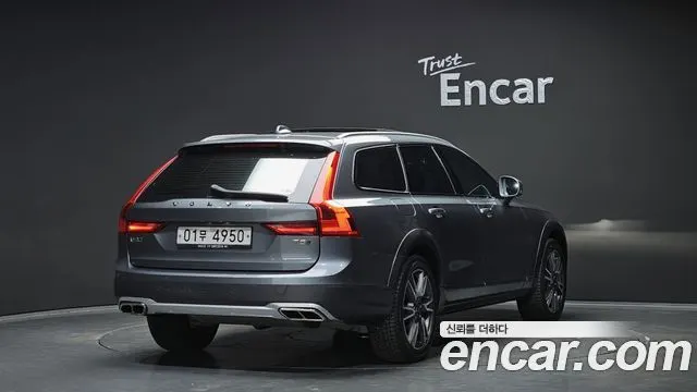 VOLVO V90 CROSS COUNTRY 2018 — 65 228 км, серебристо-серый, Корея — под ключ — фото 2