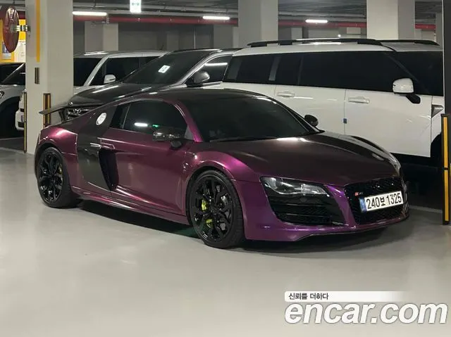 AUDI R8 2010