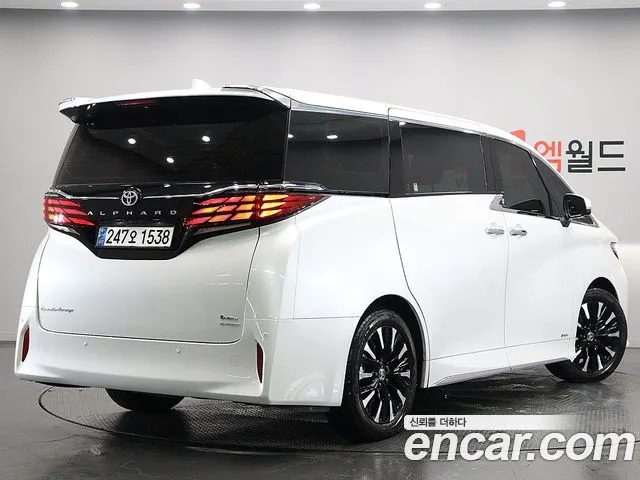 TOYOTA ALPHARD 2024 — 17 050 км, Корея — под ключ — фото 4