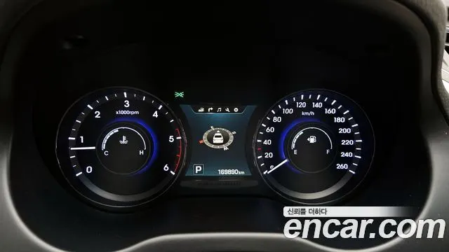 HYUNDAI GRANDEUR 2015 — 169 890 км, чёрный, Корея — под ключ — фото 8