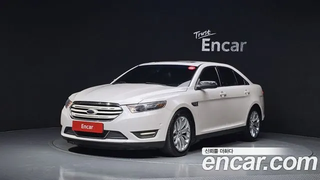 FORD TAURUS 2017