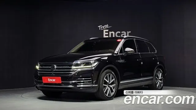 VOLKSWAGEN TOUAREG 2021