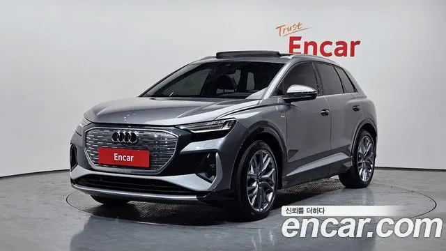 AUDI Q4 E-TRON 2025