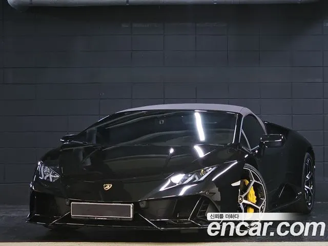 LAMBORGHINI HURACAN 2021
