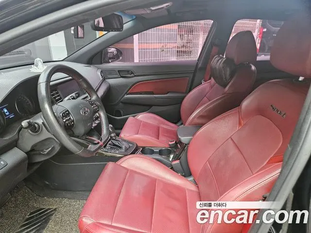 HYUNDAI AVANTE 2019 — 180 000 км, чёрный, Корея — под ключ — фото 5
