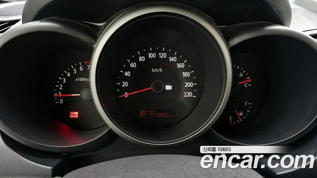 KIA SOUL 2010 — 77 980 км, белый-перламутр, Корея — под ключ — фото 8