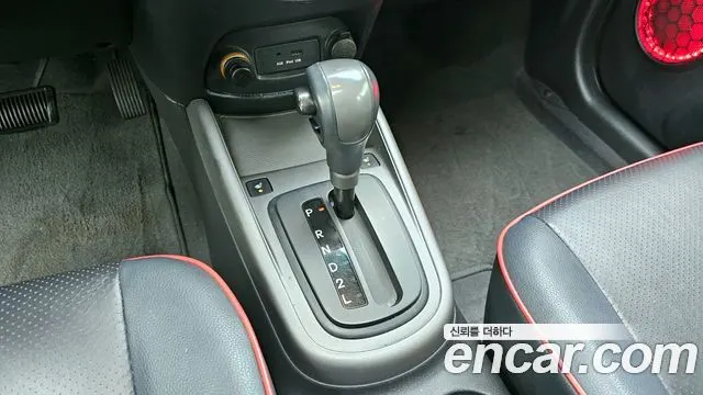 KIA SOUL 2010 — 77 980 км, белый-перламутр, Корея — под ключ — фото 9