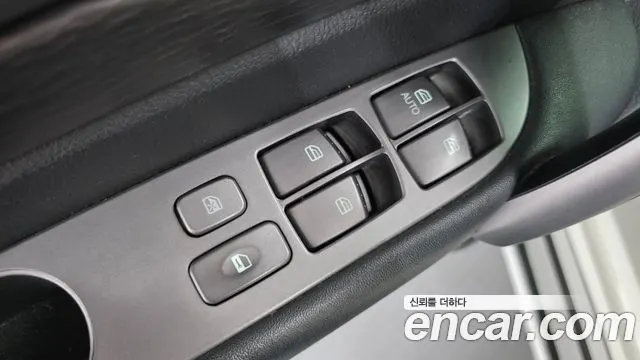 KGM KORANDO TURISMO 2017 — 207 729 км, белый, Корея — под ключ — фото 12