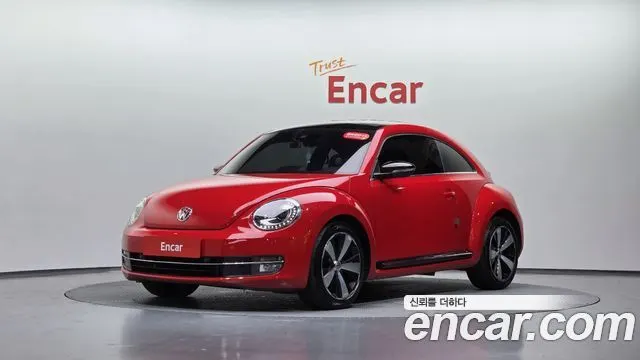 VOLKSWAGEN BEETLE 2015