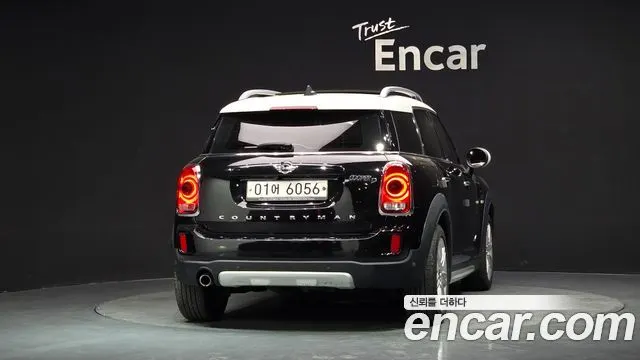 MINI COOPER D COUNTRYMAN 2017 — 131 398 км, чёрный, Корея — под ключ — фото 4