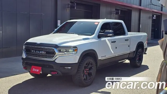 DODGE RAM PICKUP 2019 — 38 901 км, белый, Корея — под ключ — фото 2
