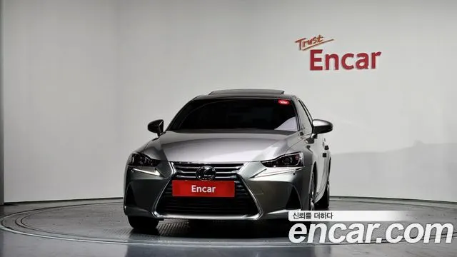 LEXUS IS300 2019 — 97 818 км, светло-золотистый, Корея — под ключ — фото 3