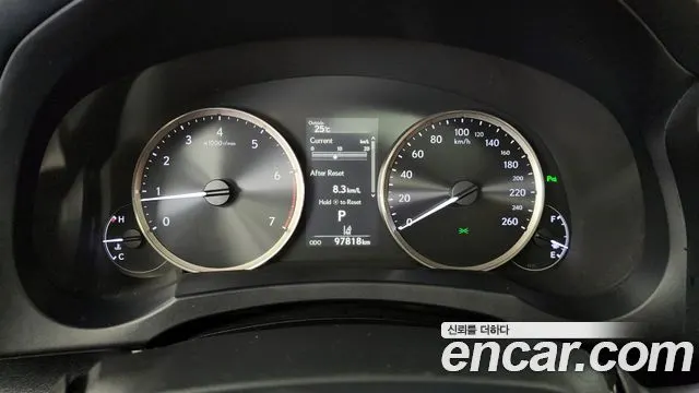 LEXUS IS300 2019 — 97 818 км, светло-золотистый, Корея — под ключ — фото 8