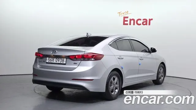 HYUNDAI AVANTE 2016 — 100 495 км, серебристо-серый, Корея — под ключ — фото 2