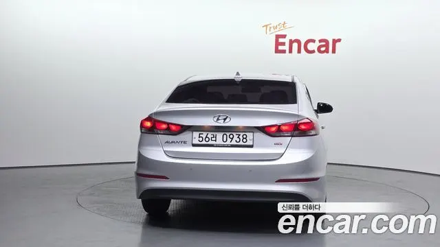 HYUNDAI AVANTE 2016 — 100 495 км, серебристо-серый, Корея — под ключ — фото 4