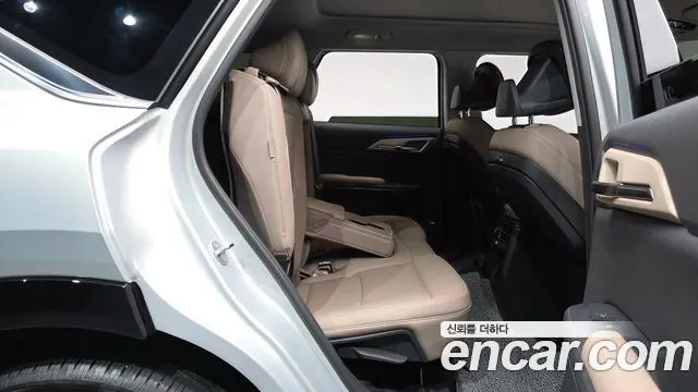KIA EV5 2026 — 16 835 км, серебристо-серый, Корея — под ключ — фото 11