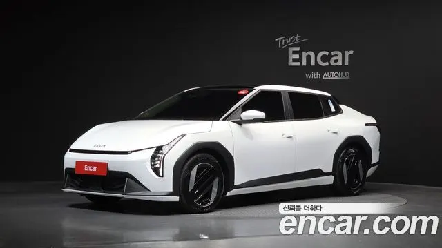 KIA EV4 2026