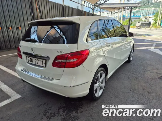 MERCEDES-BENZ B-CLASS W246 2012 — 99 551 км, белый, Корея — под ключ — фото 6