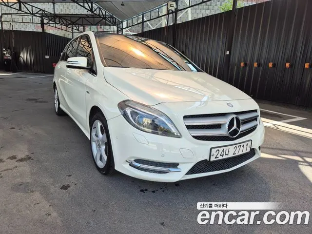 MERCEDES-BENZ B-CLASS W246 2012 — 99 551 км, белый, Корея — под ключ — фото 8
