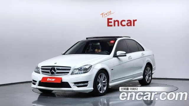 MERCEDES-BENZ C-CLASS W204 2012
