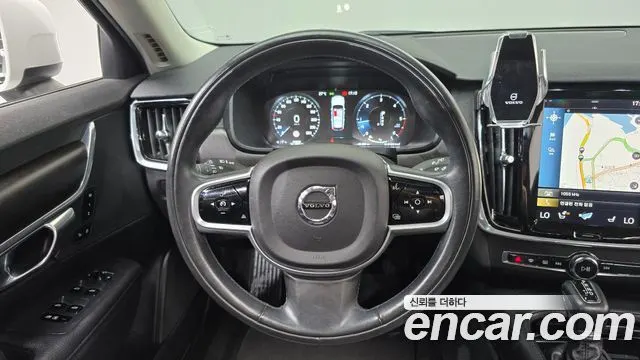 VOLVO V90 CROSS COUNTRY 2017 — 206 588 км, белый, Корея — под ключ — фото 12