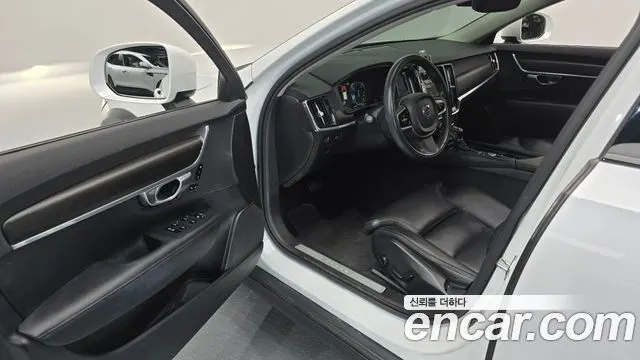 VOLVO V90 CROSS COUNTRY 2017 — 206 588 км, белый, Корея — под ключ — фото 10