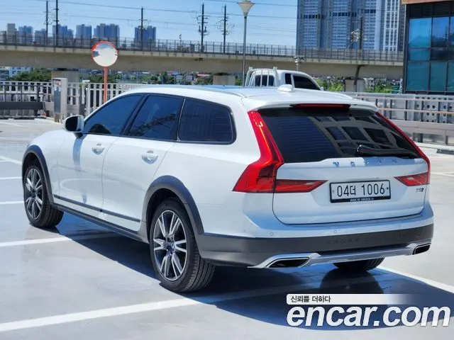 VOLVO V90 CROSS COUNTRY 2019 — 159 026 км, Корея — под ключ — фото 3