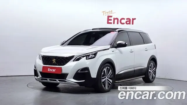 PEUGEOT 5008 2019