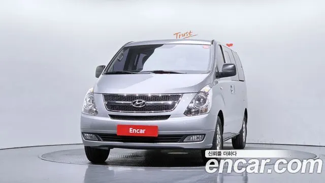 HYUNDAI GRAND STAREX 2015 — 135 839 км, серебристо-серый, Корея — под ключ — фото 3