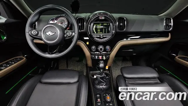 MINI COOPER D COUNTRYMAN 2018 — 60 368 км, белый, Корея — под ключ — фото 7