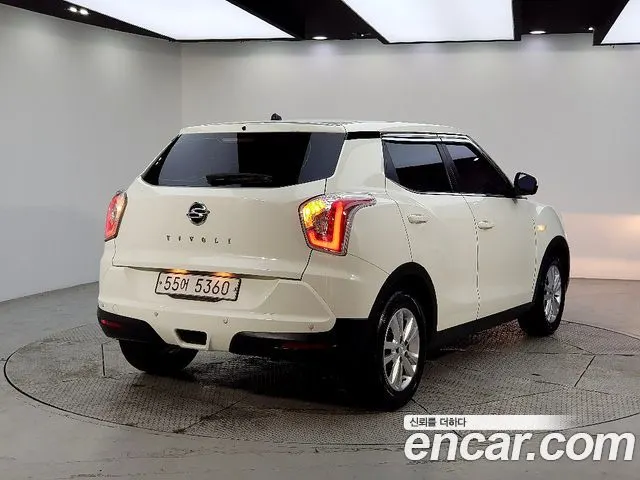 KGM TIVOLI 2016 — 144 000 км, белый, Корея — под ключ — фото 4