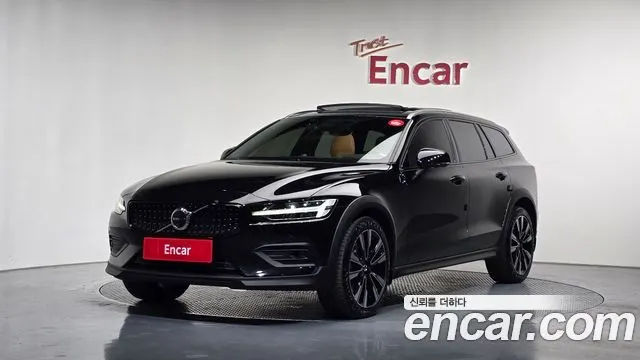 VOLVO V60 CROSS COUNTRY — из Кореи под ключ