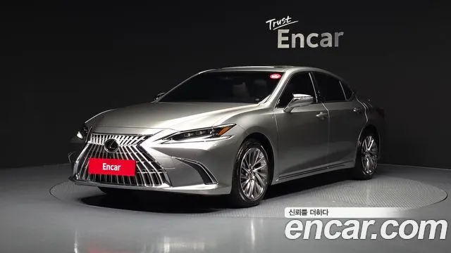LEXUS ES300H — из Кореи под ключ