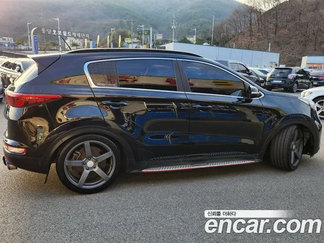 KIA SPORTAGE 2016 — 106 000 км, чёрный, Корея — под ключ — фото 4