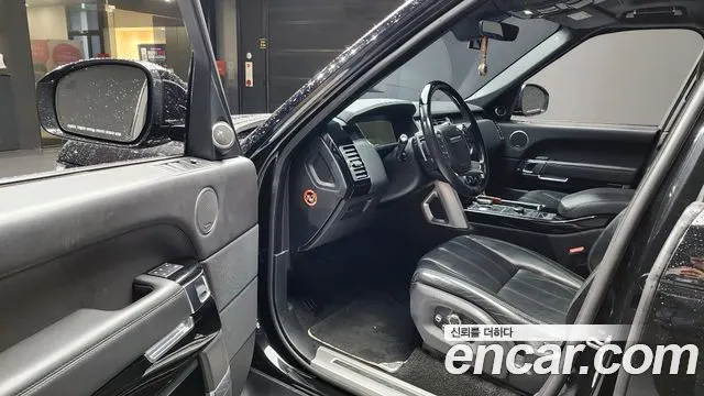 LAND ROVER RANGE ROVER (4 ПОК.) 2017 — 104 440 км, чёрный, Корея — под ключ — фото 10