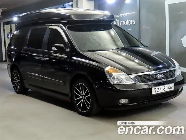 KIA CARNIVAL R 2013