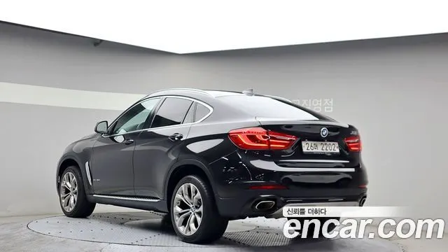 BMW X6 2018 — 106 996 км, чёрный, Корея — под ключ — фото 2
