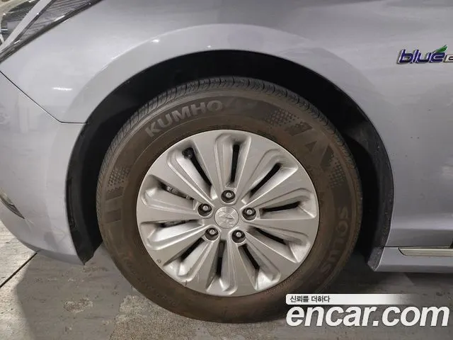 HYUNDAI SONATA HYBRID 2015 — 21 328 км, серый, Корея — под ключ — фото 5