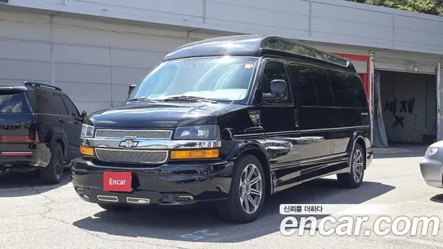 CHEVROLET EXPRESS VAN 2016 — 127 348 км, чёрный, Корея — под ключ — фото 1