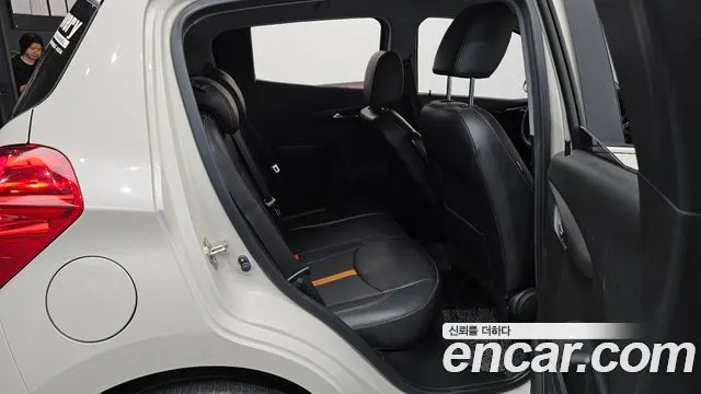 CHEVROLET SPARK 2019 — 46 983 км, белый-перламутр, Корея — под ключ — фото 11