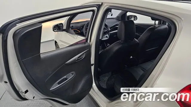 CHEVROLET SPARK 2019 — 46 983 км, белый-перламутр, Корея — под ключ — фото 12