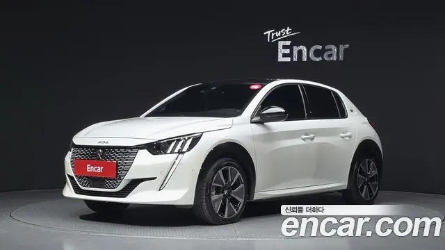 PEUGEOT E-208 — из Кореи под ключ