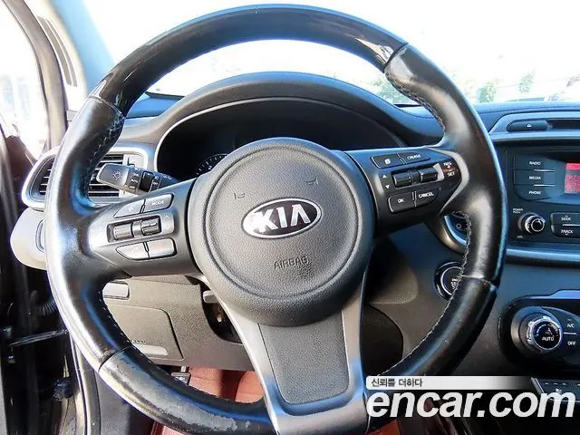KIA SORENTO 2015 — 183 853 км, чёрный, Корея — под ключ — фото 9
