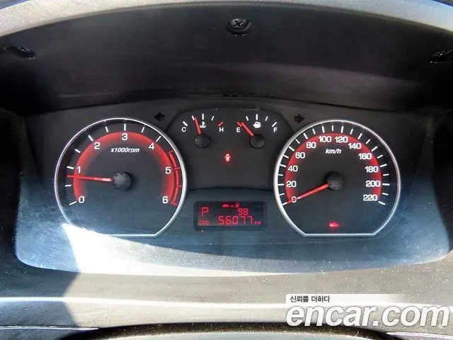 KGM KORANDO SPORTS 2014 — 56 000 км, серебристый, Корея — под ключ — фото 8