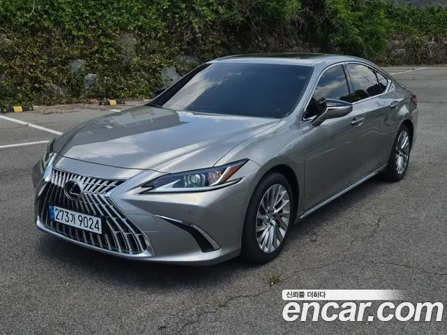 LEXUS ES300H — из Кореи под ключ