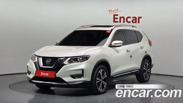 NISSAN X-TRAIL 2018