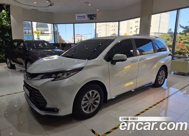 TOYOTA SIENNA — из Кореи под ключ
